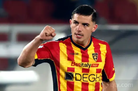 满了好奇 满了好奇