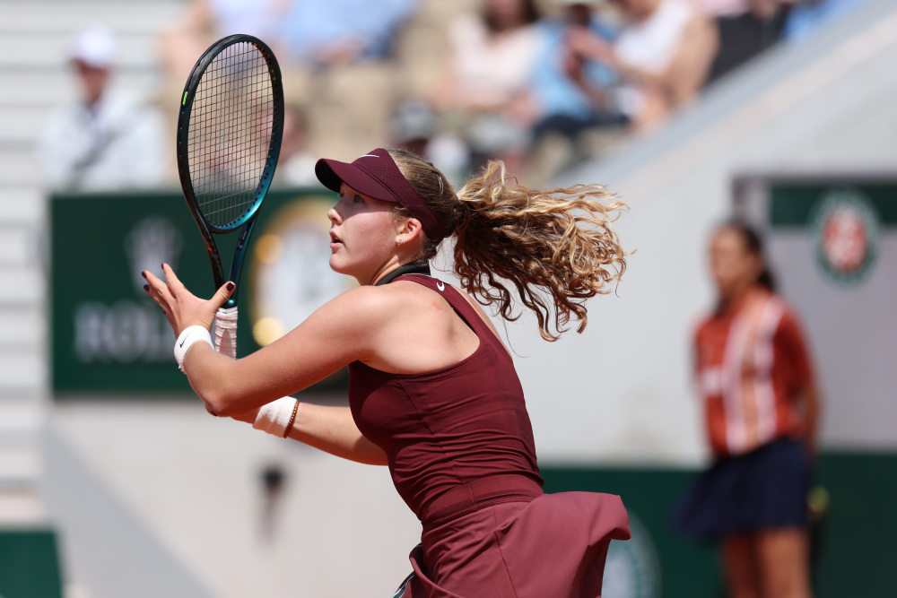 出了一个更 出了一个更